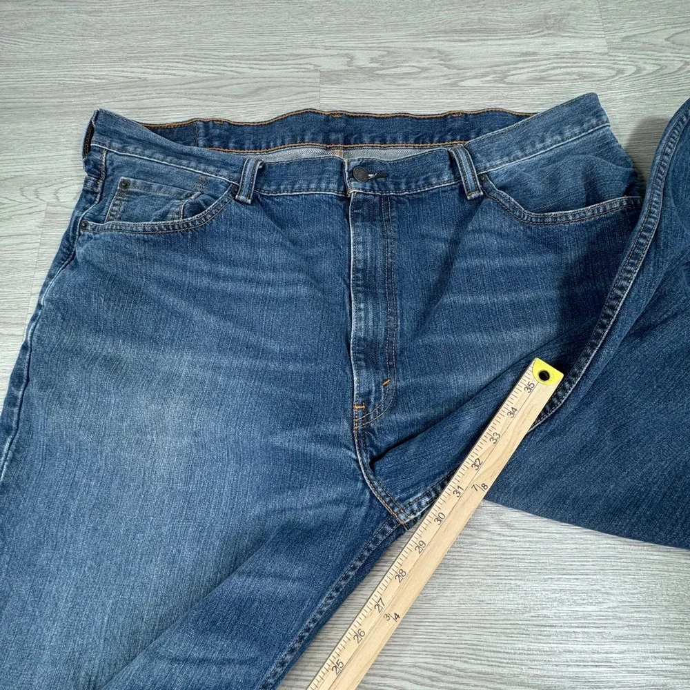 Levis orders ship